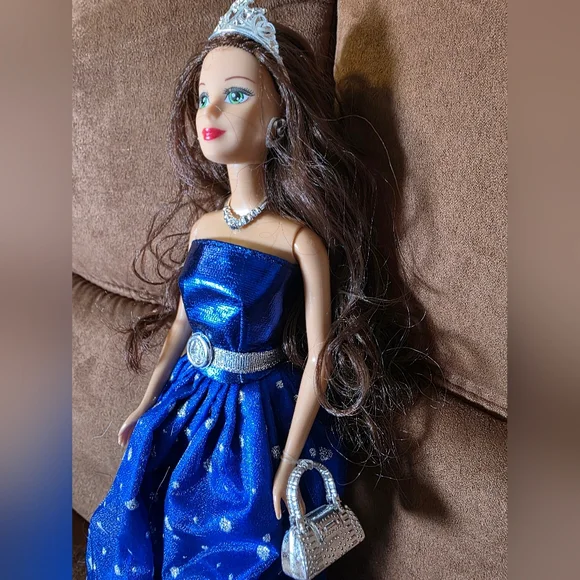 HERSHEY KISSES DOLL Princess Brunette Blue Silver Gown 12" Doll - Picture 4 of 6